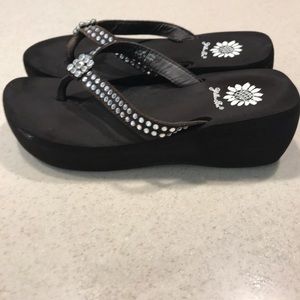 Yellow Box brown bling flip flops